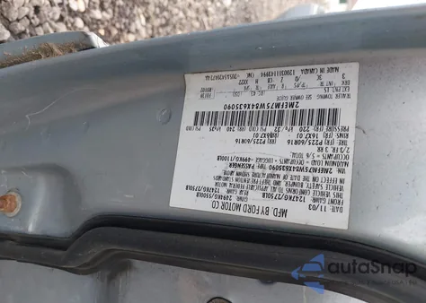 2004 Mercury Grand Marquis Ls z USA, uszkodzony, nr VIN 2MEFM75W84X635090